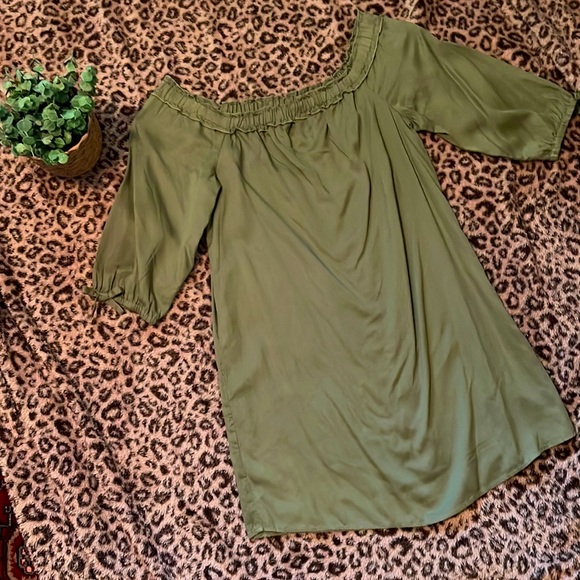 BNWT Dress - Picture 1 of 5